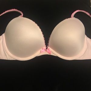 Body by VS Bra - Light Pink Push Up 32D